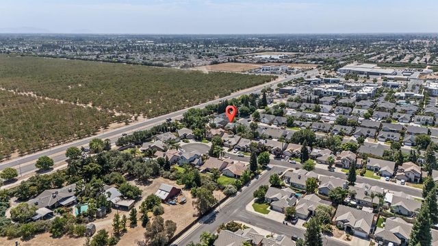 2955 E Pryor Drive, Fresno, CA 93720