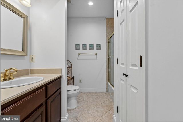 1424 WYNHURST LN, Vienna, VA 22182