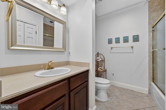 1424 WYNHURST LN, Vienna, VA 22182