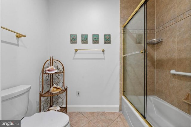 1424 WYNHURST LN, Vienna, VA 22182