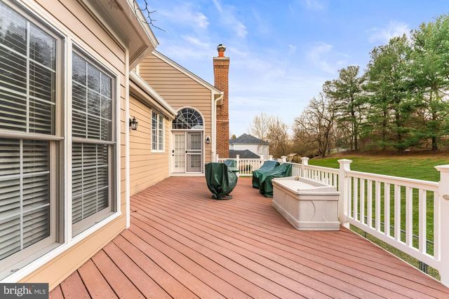 1424 WYNHURST LN, Vienna, VA 22182