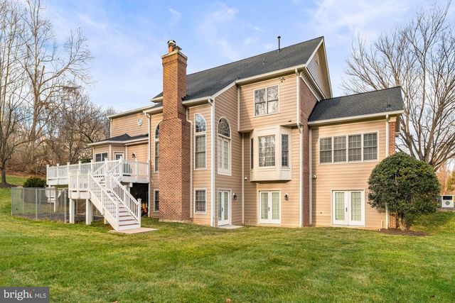 1424 WYNHURST LN, Vienna, VA 22182