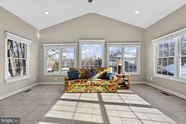 1424 WYNHURST LN, Vienna, VA 22182