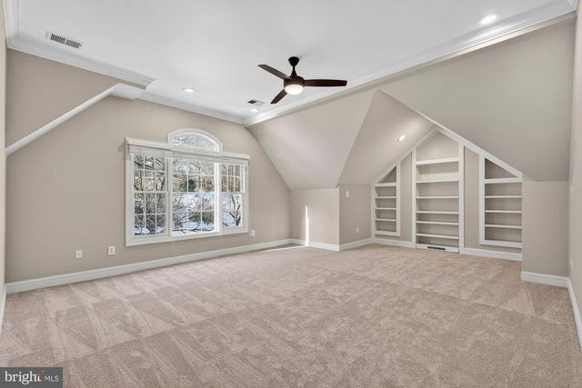 1424 WYNHURST LN, Vienna, VA 22182