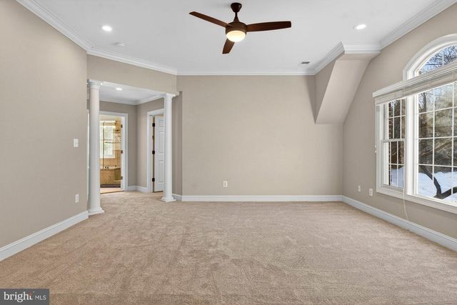 1424 WYNHURST LN, Vienna, VA 22182