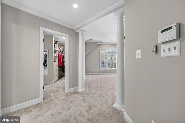 1424 WYNHURST LN, Vienna, VA 22182