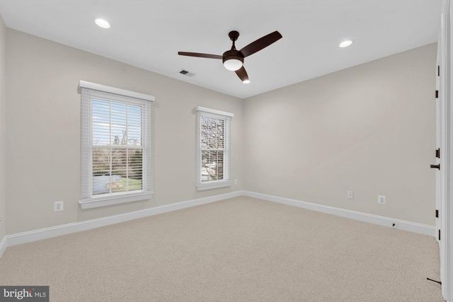 1424 WYNHURST LN, Vienna, VA 22182