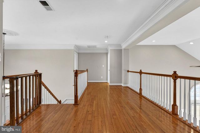 1424 WYNHURST LN, Vienna, VA 22182