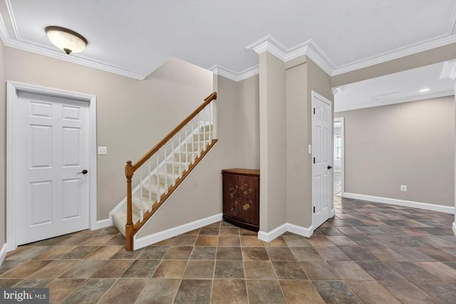 1424 WYNHURST LN, Vienna, VA 22182