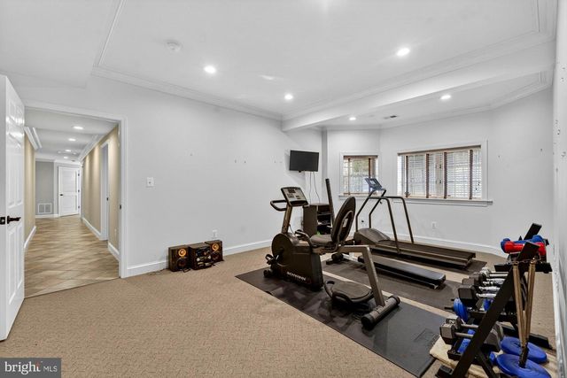 1424 WYNHURST LN, Vienna, VA 22182