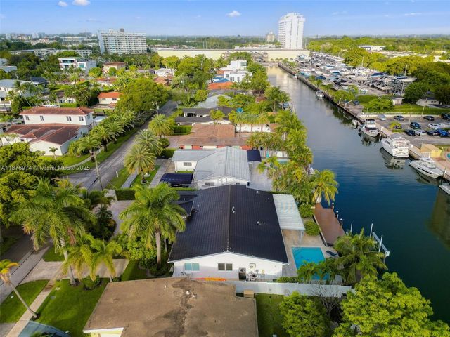 2105 Arch Creek Dr, North Miami, FL 33181