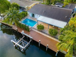 2105 Arch Creek Dr, North Miami, FL 33181