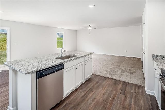 3423 Robindale Drive, Winston-salem, NC 27107