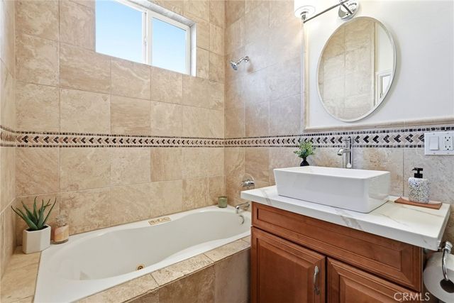 435 Eton Drive, Burbank, CA 91504