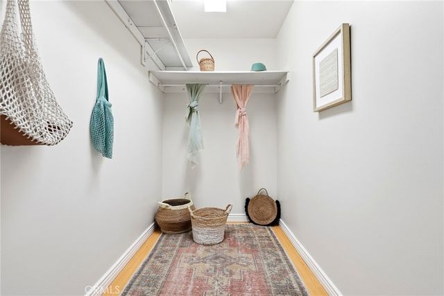 435 Eton Drive, Burbank, CA 91504