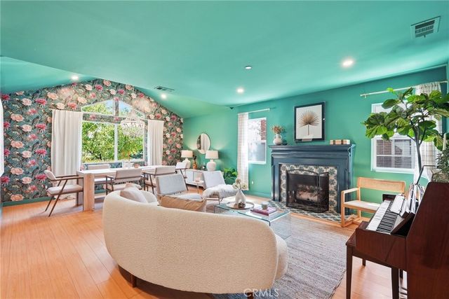 435 Eton Drive, Burbank, CA 91504