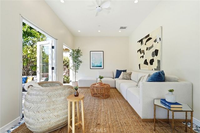 435 Eton Drive, Burbank, CA 91504