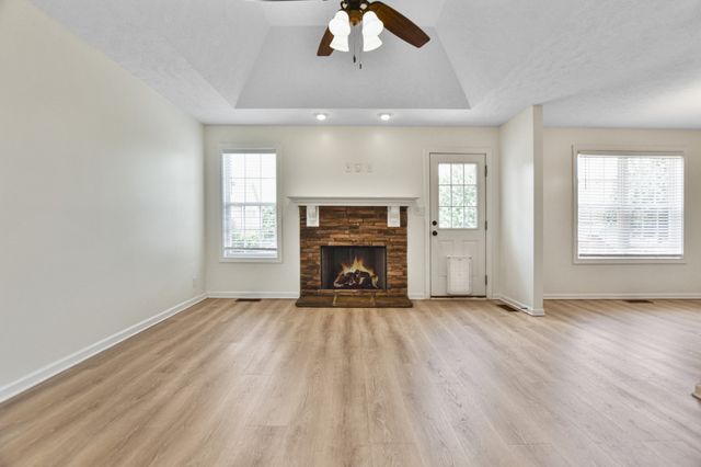 3738 Suiter Road, Clarksville, TN 37040