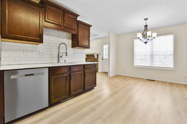 3738 Suiter Road, Clarksville, TN 37040