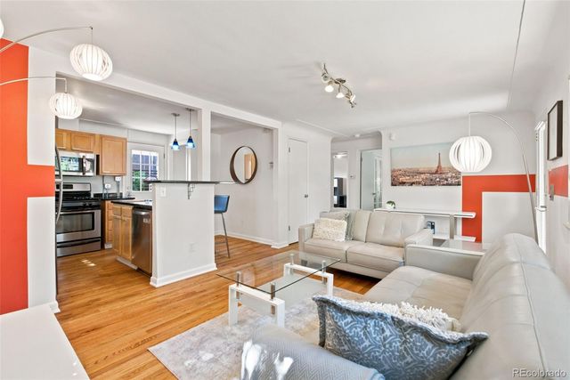 2122 W 41st Avenue, Denver, CO 80211