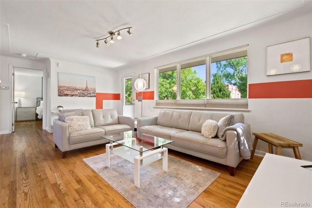 2122 W 41st Avenue, Denver, CO 80211