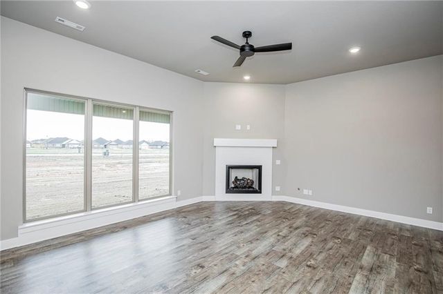 1048 Parker Lane, Pea Ridge, AR 72751