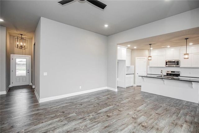 1048 Parker Lane, Pea Ridge, AR 72751