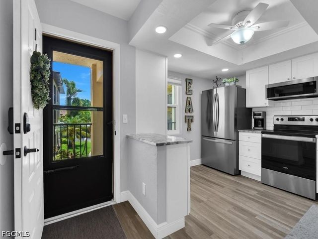 8474 Charter Club CIR 14, Fort Myers, FL 33919