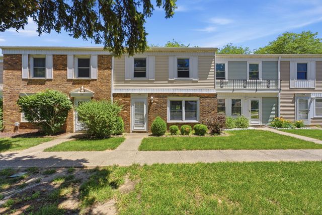 2938 Archer Drive 14, East Moline, IL 61244