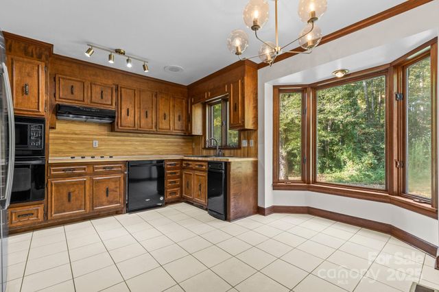 1653 Dudley Shoals Road, Granite Falls, NC 28630