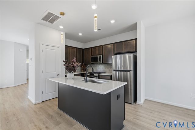 6437 Lila Crest LN, Midlothian, VA 23112