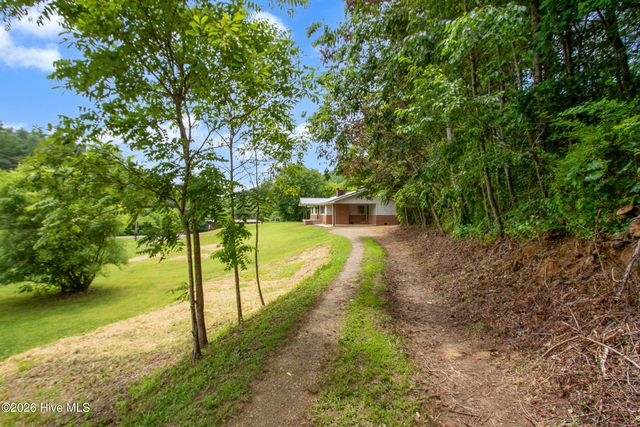 491 Notla Church Road, Murphy, NC 28906