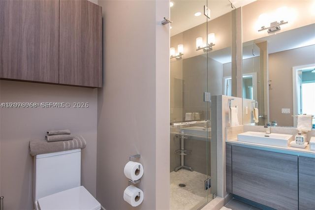 1080 Brickell Ave 4201, Miami, FL 33131