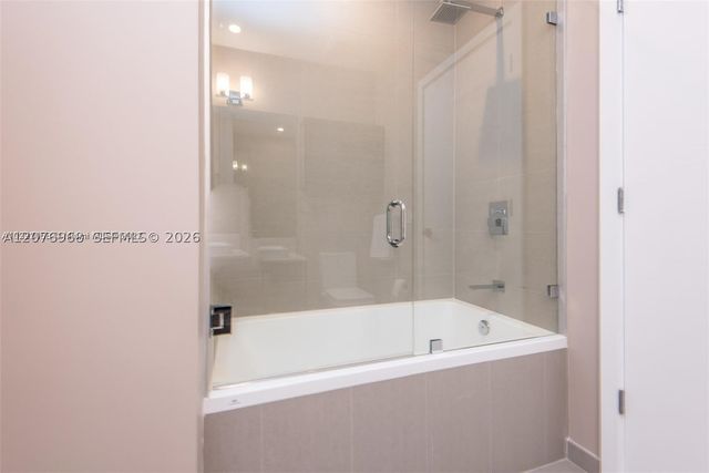 1080 Brickell Ave 4201, Miami, FL 33131