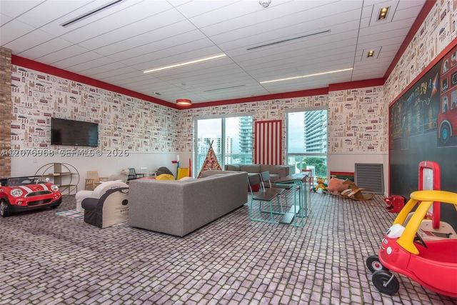 1080 Brickell Ave 4201, Miami, FL 33131