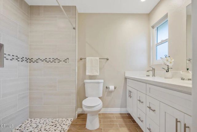 13325 Village 13, Camarillo, CA 93012