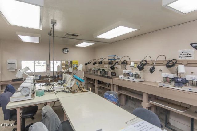 13325 Village 13, Camarillo, CA 93012