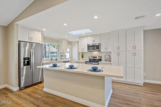 13325 Village 13, Camarillo, CA 93012