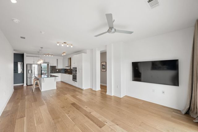 3600 S Lamar BLVD 401, Austin, TX 78704