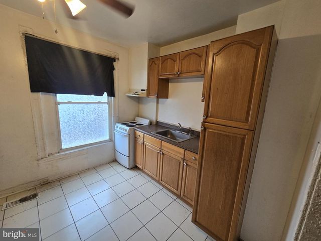 621 E 30TH ST, Baltimore, MD 21218