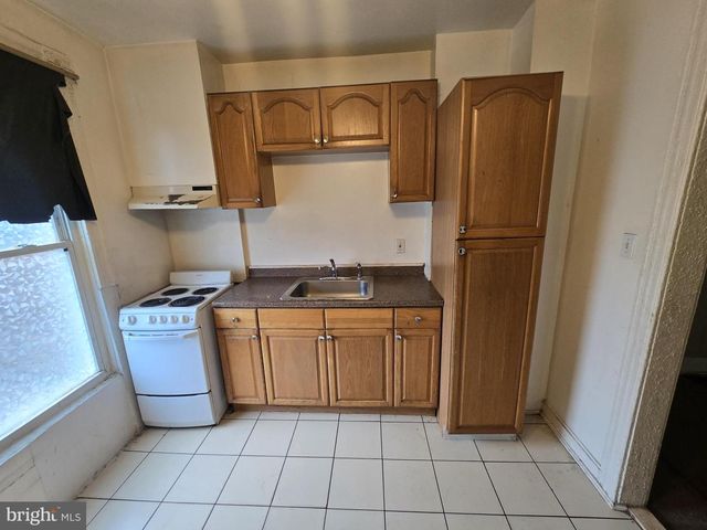 621 E 30TH ST, Baltimore, MD 21218