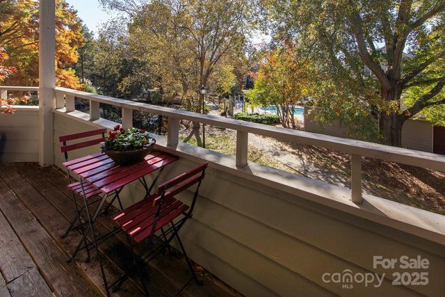 2536 Stradbrook Drive B, Charlotte, NC 28210