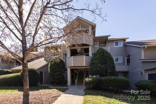2536 Stradbrook Drive B, Charlotte, NC 28210