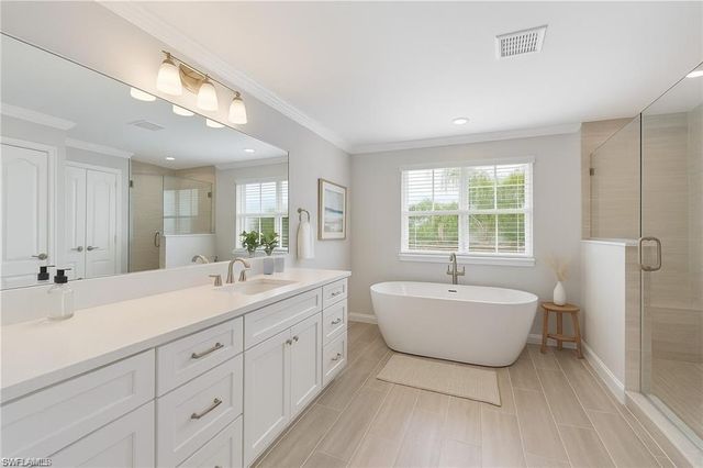 8364 Laurel Lakes BLVD, Naples, FL 34119