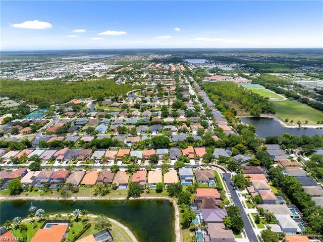 8364 Laurel Lakes BLVD, Naples, FL 34119