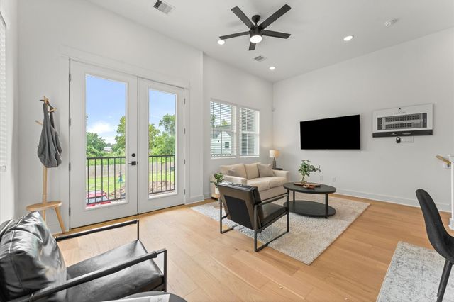 1009 Tuskegee Heights Lane, Houston, TX 77091