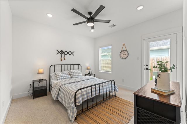1009 Tuskegee Heights Lane, Houston, TX 77091
