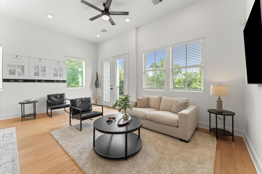 1009 Tuskegee Heights Lane, Houston, TX 77091