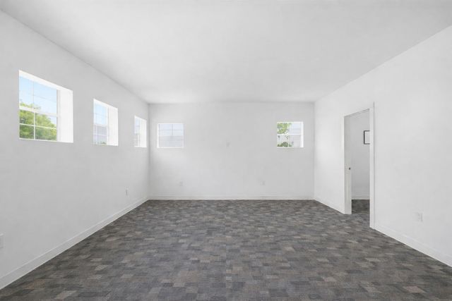 224 Old Coach LN, Elgin, TX 78621
