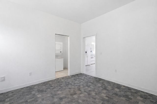 224 Old Coach LN, Elgin, TX 78621